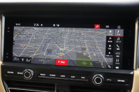 ポルシェ マカン ｽﾎﾟｰﾂｸﾛﾉP　後期ﾓﾃﾞﾙ PASM ｱｸﾃｨﾌﾞｸﾙｺﾝ ﾂｰﾄｰﾝﾚｻﾞｰｲﾝﾃﾘｱ(黒/ﾍﾞｰｼﾞｭ) 10.9ｲﾝﾁPCMﾅﾋﾞ CarPlay 14way電動ｼｰﾄ ﾚｰﾝﾁｪﾝｼﾞｱｼｽﾄ LEDﾍｯﾄﾞﾗｲﾄ ｴﾝﾄﾘｰﾄﾞﾗｲﾌﾞ ｼｰﾄﾋｰﾀｰ 360ｶﾒﾗ 18ｲﾝﾁﾏｶﾝSﾃﾞｻﾞｲﾝAW　2年保証