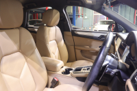 ポルシェ マカン ｽﾎﾟｰﾂｸﾛﾉP　後期ﾓﾃﾞﾙ PASM ｱｸﾃｨﾌﾞｸﾙｺﾝ ﾂｰﾄｰﾝﾚｻﾞｰｲﾝﾃﾘｱ(黒/ﾍﾞｰｼﾞｭ) 10.9ｲﾝﾁPCMﾅﾋﾞ CarPlay 14way電動ｼｰﾄ ﾚｰﾝﾁｪﾝｼﾞｱｼｽﾄ LEDﾍｯﾄﾞﾗｲﾄ ｴﾝﾄﾘｰﾄﾞﾗｲﾌﾞ ｼｰﾄﾋｰﾀｰ 360ｶﾒﾗ 18ｲﾝﾁﾏｶﾝSﾃﾞｻﾞｲﾝAW　2年保証