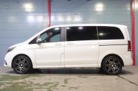 メルセデスベンツ Vクラス V220d ｽﾎﾟｰﾂ ﾚｻﾞｰP ﾚｰﾀﾞｰSP　1ｵｰﾅｰ 黒本革 8.4ｲﾝﾁﾜｲﾄﾞﾃﾞｨｽﾌﾟﾚｲ ALPINEﾌﾘｯﾌﾟﾀﾞｳﾝﾓﾆﾀｰ 360ｶﾒﾗ ｱｸﾃｨﾌﾞｸﾙｺﾝ ﾚｰﾝｷｰﾌﾟ ﾌﾞﾗｲﾝﾄﾞｽﾎﾟｯﾄ AMGｴｱﾛ　2年保証