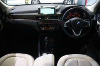BMW X1 xDrive 18d Xﾗｲﾝ ﾊｲﾗｲﾝ&ｺﾝﾌｫｰﾄP ｱﾄﾞﾊﾞﾝｽﾄﾞｱｸﾃｨﾌﾞSP　中期 1ｵｰﾅｰ ﾀﾞｺﾀﾚｻﾞｰ(ｵｲｽﾀｰ) 第6世代iDriveﾅﾋﾞ ｱｸﾃｨﾌﾞｸﾙｺﾝ ﾍｯﾄﾞｱｯﾌﾟﾃﾞｨｽﾌﾟﾚｲ ｽﾗｲﾃﾞｨﾝｸﾞﾘﾔｼｰﾄ LEDﾍｯﾄﾞﾗｲﾄ 専用ｴｸｽﾃﾘｱ&18ｲﾝﾁｱﾙﾐ　2年保証