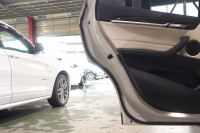 BMW X1 xDrive 18d Xﾗｲﾝ ﾊｲﾗｲﾝ&ｺﾝﾌｫｰﾄP ｱﾄﾞﾊﾞﾝｽﾄﾞｱｸﾃｨﾌﾞSP　中期 1ｵｰﾅｰ ﾀﾞｺﾀﾚｻﾞｰ(ｵｲｽﾀｰ) 第6世代iDriveﾅﾋﾞ ｱｸﾃｨﾌﾞｸﾙｺﾝ ﾍｯﾄﾞｱｯﾌﾟﾃﾞｨｽﾌﾟﾚｲ ｽﾗｲﾃﾞｨﾝｸﾞﾘﾔｼｰﾄ LEDﾍｯﾄﾞﾗｲﾄ 専用ｴｸｽﾃﾘｱ&18ｲﾝﾁｱﾙﾐ　2年保証