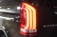 メルセデスベンツ Vクラス V220d ﾚｰﾀﾞｰSP　ｱｸﾃｨﾌﾞｸﾙｺﾝ ﾚｰﾝｷｰﾌﾟ ﾌﾞﾗｲﾝﾄﾞｽﾎﾟｯﾄｱｼｽﾄ 黒ﾌｧﾌﾞﾘｯｸｼｰﾄ ｼｰﾄﾋｰﾀｰ ﾒﾓﾘｰ機能 ﾊﾟﾜｰｼｰﾄ 8.4ｲﾝﾁﾜｲﾄﾞﾅﾋﾞ 360ｶﾒﾗ LEDﾍｯﾄﾞﾗｲﾄ 17ｲﾝﾁAW　2年保証