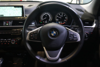 BMW X1 xDrive 18d Xﾗｲﾝ ﾊｲﾗｲﾝ&ｺﾝﾌｫｰﾄP ｱﾄﾞﾊﾞﾝｽﾄﾞｱｸﾃｨﾌﾞSP　中期 ﾀﾞｺﾀﾚｻﾞｰ(ﾓｶ) 第6世代iDriveﾅﾋ ｱｸﾃｨﾌﾞｸﾙｺﾝ ﾍｯﾄﾞｱｯﾌﾟﾃﾞｨｽﾌﾟﾚｲ ｽﾗｲﾃﾞｨﾝｸﾞﾘﾔｼｰﾄ LEDﾍｯﾄﾞﾗｲﾄ 専用ｴｸｽﾃﾘｱ&OP19ｲﾝﾁｱﾙﾐ　2年保証