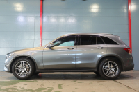 メルセデスベンツ GLC GLC220d 4MATIC ｽﾎﾟｰﾂ 本革仕様 ﾚｰﾀﾞｰSP　本革ｽﾎﾟｰﾂｼｰﾄ(ﾌﾞﾗｯｸ) ﾊﾟﾉﾗﾏｻﾝﾙｰﾌ 8.4ｲﾝﾁﾜｲﾄﾞﾅﾋﾞ Burmesterｻｳﾝﾄﾞ ﾌﾙｾｸﾞTV ﾍｯﾄﾞｱｯﾌﾟﾃﾞｨｽﾌﾟﾚｲ LEDﾍｯﾄﾞﾗｲﾄ ｱﾝﾋﾞｴﾝﾄﾗｲﾄ 自動ﾘｱｹﾞｰﾄ AMGｴｱﾛ&19ｲﾝﾁｱﾙﾐ　2年保証