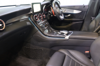 メルセデスベンツ GLC GLC220d 4MATIC ｽﾎﾟｰﾂ 本革仕様 ﾚｰﾀﾞｰSP　本革ｽﾎﾟｰﾂｼｰﾄ(ﾌﾞﾗｯｸ) ﾊﾟﾉﾗﾏｻﾝﾙｰﾌ 8.4ｲﾝﾁﾜｲﾄﾞﾅﾋﾞ Burmesterｻｳﾝﾄﾞ ﾌﾙｾｸﾞTV ﾍｯﾄﾞｱｯﾌﾟﾃﾞｨｽﾌﾟﾚｲ LEDﾍｯﾄﾞﾗｲﾄ ｱﾝﾋﾞｴﾝﾄﾗｲﾄ 自動ﾘｱｹﾞｰﾄ AMGｴｱﾛ&19ｲﾝﾁｱﾙﾐ　2年保証