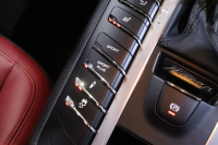 ポルシェ マカン GTS ｽﾎﾟｰﾂｸﾛﾉP　1ｵｰﾅｰ PASM ﾂｰﾄﾝﾚｻﾞｰｲﾝﾃﾘｱ(ﾚｯﾄﾞ/ﾌﾞﾗｯｸ) PCMﾅﾋﾞ CarPlay ﾊﾞｯｸｶﾒﾗ ｼｰﾄﾋｰﾀｰ ﾚｰﾝﾃﾞｨﾊﾟｰﾁｬｳｫｰﾆﾝｸﾞ ｷｾﾉﾝ 20ｲﾝﾁRSｽﾊﾟｲﾀﾞｰAW ｶﾗｰｸﾚｽﾄ　2年保証