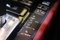 ポルシェ カイエン ﾌﾟﾗﾁﾅｴﾃﾞｨｼｮﾝ　別仕様車 後期ﾓﾃﾞﾙ MY17 ｱｸﾃｨﾌﾞｸﾙｺﾝ ﾚｰﾝﾁｪﾝｼﾞ ﾂｰﾄﾝﾚｻﾞｰｲﾝﾃﾘｱ(ﾚｯﾄﾞ/ﾌﾞﾗｯｸ) 赤革ｼｰﾄ 14way電動ｼｰﾄ ﾊﾟﾉﾗﾏｻﾝﾙｰﾌ PCMﾅﾋﾞ BOSEｻｳﾝﾄﾞ CarPlay 20ｲﾝﾁRSｽﾊﾟｲﾀﾞｰAW　2年保証