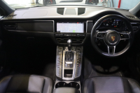 ポルシェ マカン MY20 後期ﾓﾃﾞﾙ 黒本革 ﾊﾟﾉﾗﾏｻﾝﾙｰﾌ PCMﾅﾋﾞ BOSEｻｳﾝﾄﾞ CarPlay ｱｸﾃｨﾌﾞｸﾙｺﾝ ﾚｰﾝﾁｪﾝｼﾞ&ﾚｰﾝｷｰﾌﾟｱｼｽﾄ PDLS付きLEDﾍｯﾄﾞﾗｲﾄ ｴﾝﾄﾘｰﾄﾞﾗｲﾌﾞ 有償色　2年保証