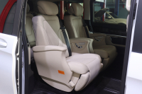 メルセデスベンツ Vクラス V220d ｱﾊﾞﾝｷﾞｬﾙﾄﾞ ﾛﾝｸﾞ ｴｸｽｸﾙｰｼﾌﾞｼｰﾄP ﾚｰﾀﾞｰSP　後期 ﾍﾞｰｼﾞｭ本革 2列目ｴｸｽｸﾙｰｼﾌﾞｼｰﾄ ｼｰﾄﾋｰﾀｰ ﾍﾞﾝﾁﾚｰﾀｰ ﾘﾗｸｾﾞｰｼｮﾝ 10.25ｲﾝﾁﾜｲﾄﾞﾅﾋﾞ Burmester 360ｶﾒﾗ AMGｴｱﾛ 17ｲﾝﾁｱﾙﾐ　2年保証付