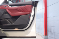 マセラティ レヴァンテ ｸﾞﾗﾝｽﾎﾟｰﾂ　後期 NEWｼﾌﾄ ADAS ACC ﾚｰﾝｷｰﾌﾟ ﾌﾞﾗｲﾝﾄﾞｽﾎﾟｯﾄ ﾚｯﾄﾞﾚｻﾞｰｼｰﾄ ﾊﾟﾉﾗﾏｻﾝﾙｰﾌ MTCﾅﾋﾞ ﾌﾙｾｸﾞTV harman/kardon CarPlar ｽｶｲﾌｯｸ LEDﾍｯﾄﾞﾗｲﾄ ｿﾌﾄﾄﾞｱｸﾛｰｼﾞｬｰ 自動ﾘｱｹﾞｰﾄ 21ｲﾝﾁﾍﾘｵｽAW 　2年保証