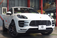 ポルシェ マカン ﾀｰﾎﾞ ｽﾎﾟｰﾂｸﾛﾉP　PASM ﾂｰﾄﾝﾚｻﾞｰｲﾝﾃﾘｱ(ﾌﾞﾗｯｸ/ﾚｯﾄﾞ) PCMﾅﾋﾞ CarPlay BOSEｻｳﾝﾄﾞ ﾚｰﾝﾃﾞｨﾊﾟｰﾁｬｳｫｰﾆﾝｸﾞ LEDﾍｯﾄﾞﾗｲﾄ ｴﾝﾄﾘｰﾄﾞﾗｲﾌﾞ BBS21ｲﾝﾁAW　2年保証