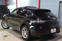 ポルシェ マカン 1ｵｰﾅｰ 後期ﾓﾃﾞﾙ ﾂｰﾄﾝﾚｻﾞｰ(赤/黒) ﾊﾟﾉﾗﾏｻﾝﾙｰﾌ PCMﾅﾋﾞ BOSEｻｳﾝﾄﾞ CarPlay ﾌﾙｾｸﾞTV ｱｸﾃｨﾌﾞｸﾙｺﾝ ﾚｰﾝﾁｪﾝｼﾞｱｼｽﾄ PDLS付きLEDﾍｯﾄﾞﾗｲﾄ ｽﾎﾟｰﾂﾃｰﾙﾊﾟｲﾌﾟ ﾌﾞﾗｯｸﾃｨﾝﾃｯﾄﾞﾃｰﾙﾗｲﾄ　2年保証
