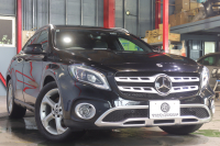メルセデスベンツ GLA GLA220 4MATIC ﾌﾟﾚﾐｱﾑP ﾚｰﾀﾞｰSP　後期ﾓﾃﾞﾙ 黒革 ﾊﾟﾉﾗﾏｻﾝﾙｰﾌ 8ｲﾝﾁﾜｲﾄﾞﾅﾋﾞ CarPlay harman/kardonｻｳﾝﾄﾞ LEDﾍｯﾄﾞﾗｲﾄ ｱｸﾃｨﾌﾞｸﾙｺﾝ 自動ﾘｱｹﾞｰﾄ 18ｲﾝﾁｱﾙﾐ　2年保証