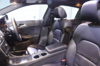 メルセデスベンツ GLA GLA220 4MATIC ﾌﾟﾚﾐｱﾑP ﾚｰﾀﾞｰSP　後期ﾓﾃﾞﾙ 黒革 ﾊﾟﾉﾗﾏｻﾝﾙｰﾌ 8ｲﾝﾁﾜｲﾄﾞﾅﾋﾞ CarPlay harman/kardonｻｳﾝﾄﾞ LEDﾍｯﾄﾞﾗｲﾄ ｱｸﾃｨﾌﾞｸﾙｺﾝ 自動ﾘｱｹﾞｰﾄ 18ｲﾝﾁｱﾙﾐ　2年保証