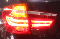BMW X3 ﾌﾞﾗｯｸｱｳﾄ　310台限定車 ﾄﾞﾗｲﾋﾞﾝｸﾞｱｼｽﾄﾌﾟﾗｽ ｱｸﾃｨﾌﾞｸﾙｺﾝ ﾌﾞﾗｯｸﾚｻﾞｰｼｰﾄ ﾊﾟﾉﾗﾏｻﾝﾙｰﾌ 第5世代iDriveﾅﾋﾞ HIFiｻｳﾝﾄﾞ ﾌﾙｾｸﾞTV ﾍｯﾄﾞｱｯﾌﾟﾃﾞｨｽﾌﾟﾚｲ 360ｶﾒﾗ  専用ｴｸｽﾃﾘｱ　2年保証