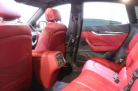 マセラティ レヴァンテ S　ﾚｯﾄﾞﾚｻﾞｰｼｰﾄ ｼｰﾄﾋｰﾀｰ ﾍﾞﾝﾁﾚｰｼｮﾝ ﾊﾟﾉﾗﾏｻﾝﾙｰﾌ MTCﾅﾋﾞ CarPlay ﾌﾙｾｸﾞTV ﾌﾟｯｼｭｽﾀｰﾄ ｱｸﾃｨﾌﾞｸﾙｺﾝ ﾚｰﾝｾﾝｽ  ﾌﾞﾗｲﾝﾄﾞｽﾎﾟｯﾄﾓﾆﾀｰ 360ｶﾒﾗ 自動ﾘｱｹﾞｰﾄ 21ｲﾝﾁｱﾝﾃｰｵAW　2年保証