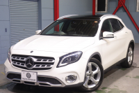メルセデスベンツ GLA GLA220 4MATIC ﾌﾟﾚﾐｱﾑ&ﾚｰﾀﾞｰPKG　後期ﾓﾃﾞﾙ ACC 黒革 ﾊﾟﾉﾗﾏｻﾝﾙｰﾌ 8ｲﾝﾁﾜｲﾄﾞﾅﾋﾞ CarPlay harman/kardonｻｳﾝﾄﾞ LEDﾍｯﾄﾞﾗｲﾄ 自動ﾘｱｹﾞｰﾄ 18ｲﾝﾁAW　2年保証付