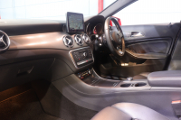 メルセデスベンツ GLA GLA220 4MATIC ﾚｰﾀﾞｰSP　後期ﾓﾃﾞﾙ 黒革 ｼｰﾄﾋｰﾀｰ 純正HDDﾅﾋﾞ TV Bｶﾒﾗ Blouetoothｵｰﾃﾞｨｵ LEDﾍｯﾄﾞﾗｲﾄ ｱｸﾃｨﾌﾞｸﾙｺﾝ 自動ﾘｱｹﾞｰﾄ 純正18ｲﾝﾁAW　2年保証