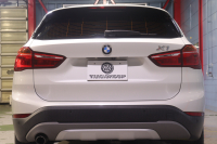 BMW X1 X1 xDrive 18d Xﾗｲﾝ ﾊｲﾗｲﾝ&ｺﾝﾌｫｰﾄP　ﾄﾞﾗｲﾋﾞﾝｸﾞｱｼｽﾄﾌﾟﾗｽ ﾓｶﾚｻﾞｰ 純正ﾅﾋﾞ ﾍｯﾄﾞｱｯﾌﾟﾃﾞｨｽﾌﾟﾚｲ ｱｸﾃｨﾌﾞｸﾙｺﾝ LEDﾍｯﾄﾞﾗｲﾄ ｱﾝﾋﾞｴﾝﾄﾗｲﾄ 専用ｴｸｽﾃﾘｱ ｳｯﾄﾞｲﾝﾃﾘｱﾄﾘﾑ OP19ｲﾝﾁAW 有償色　2年保証