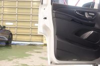 メルセデスベンツ Vクラス V220d AVG ﾛﾝｸﾞ AMGﾗｲﾝ ｴｸｽｸﾙｰｼﾌﾞｼｰﾄPKG　9速AT 黒革 ﾍﾞﾝﾁﾚｰﾀｰ ｵｯﾄﾏﾝ ﾊﾟﾉﾗﾏSR 10.25ｲﾝﾁﾜｲﾄﾞﾅﾋﾞTV 360ｶﾒﾗ ﾌﾞﾙﾒｽﾀｰ 自動Rｹﾞｰﾄ ﾃﾞｼﾞﾀﾙｲﾝﾅｰﾐﾗｰ AMGｴｱﾛ&19ｲﾝﾁAW　2年保証