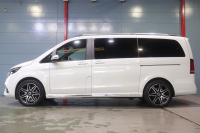 メルセデスベンツ Vクラス V220d AVG ﾛﾝｸﾞ AMGﾗｲﾝ ｴｸｽｸﾙｰｼﾌﾞｼｰﾄPKG　9速AT 黒革 ﾍﾞﾝﾁﾚｰﾀｰ ｵｯﾄﾏﾝ ﾊﾟﾉﾗﾏSR 10.25ｲﾝﾁﾜｲﾄﾞﾅﾋﾞTV 360ｶﾒﾗ ﾌﾞﾙﾒｽﾀｰ 自動Rｹﾞｰﾄ ﾃﾞｼﾞﾀﾙｲﾝﾅｰﾐﾗｰ AMGｴｱﾛ&19ｲﾝﾁAW　2年保証