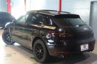 ポルシェ マカン GTS ｽﾎﾟｰﾂｸﾛﾉ&ﾀﾞｰｸｳｫｰﾙﾅｯﾄｲﾝﾃﾘｱPKG　MY17 1ｵｰﾅｰ ACC ｺﾝﾋﾞ革 ﾊﾟﾉﾗﾏｻﾝﾙｰﾌ PCMﾅﾋﾞ Carplay ｽﾎﾟｰﾂｴｸﾞｿﾞｰｽﾄ 自動Rｹﾞｰﾄ RSｽﾊﾟｲﾀﾞｰ20AW　2年保証