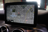 メルセデスベンツ GLA GLA220 4MATIC ﾗｸﾞｼﾞｭｱﾘｰPKG ﾚｰﾀﾞｰSP　後期最終ﾓﾃﾞﾙ ACC BSM 黒革 ﾋｰﾀｰ ﾊﾟﾉﾗﾏSR 純正ﾅﾋﾞ TV Bｶﾒﾗ Blouetoothｵｰﾃﾞｨｵ LEDﾍｯﾄﾞﾗｲﾄ 自動Rｹﾞｰﾄ 純正18ｲﾝﾁAW　2年保証