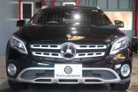 メルセデスベンツ GLA GLA220 4MATIC ﾚｻﾞｰｴｸｽｸﾙｰｼﾌﾞ&ﾌﾟﾚﾐｱﾑ&ﾚｰﾀﾞｰPKG　後期最終ﾓﾃﾞﾙ ｷｰﾚｽｺﾞｰ 黒革 ﾊﾟﾉﾗﾏSR 純正ﾅﾋﾞTV Bｶﾒﾗ harman/kardon LEDﾍｯﾄﾞﾗｲﾄ 自動Rｹﾞｰﾄ 純正18AW　2年保証付