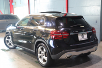 メルセデスベンツ GLA GLA220 4MATIC ﾚｻﾞｰｴｸｽｸﾙｰｼﾌﾞ&ﾌﾟﾚﾐｱﾑ&ﾚｰﾀﾞｰPKG　後期最終ﾓﾃﾞﾙ ｷｰﾚｽｺﾞｰ 黒革 ﾊﾟﾉﾗﾏSR 純正ﾅﾋﾞTV Bｶﾒﾗ harman/kardon LEDﾍｯﾄﾞﾗｲﾄ 自動Rｹﾞｰﾄ 純正18AW　2年保証付