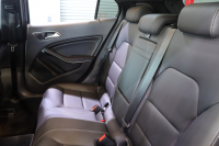 メルセデスベンツ GLA GLA220 4MATIC ﾚｻﾞｰｴｸｽｸﾙｰｼﾌﾞ&ﾌﾟﾚﾐｱﾑ&ﾚｰﾀﾞｰPKG　後期最終ﾓﾃﾞﾙ ｷｰﾚｽｺﾞｰ 黒革 ﾊﾟﾉﾗﾏSR 純正ﾅﾋﾞTV Bｶﾒﾗ harman/kardon LEDﾍｯﾄﾞﾗｲﾄ 自動Rｹﾞｰﾄ 純正18AW　2年保証付