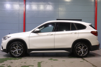BMW X1 XDrive20i Xﾗｲﾝ ﾊｲﾗｲﾝﾊﾟｯｹｰｼﾞ　ﾓｶﾌﾞﾗｳﾝﾚｻﾞｰ ﾋｰﾀｰ IDriveﾅﾋﾞ ﾊﾞｯｸｶﾒﾗ ﾊﾟｰｷﾝｸﾞｾﾝｻｰ ﾍｯﾄﾞｱｯﾌﾟﾃﾞｨｽﾌﾟﾚｲ ｱﾀﾞﾌﾟﾃｨﾌﾞｸﾙｰｽﾞｺﾝﾄﾛｰﾙ LEDﾍｯﾄﾞﾗｲﾄ 純正18ｲﾝﾁAW(ｽﾀｲﾘﾝｸﾞ569)　2年保証