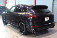 ポルシェ カイエン GTS ｽﾎﾟｰﾂｸﾛﾉﾊﾟｯｹｰｼﾞ ﾚｻﾞｰｲﾝﾃﾘｱﾊﾟｯｹｰｼﾞ　後期ﾓﾃﾞﾙ ｱﾙｶﾝﾀﾗ/ﾌﾞﾗｯｸﾚｻﾞｰｼｰﾄ ﾊﾟﾉﾗﾏｻﾝﾙｰﾌ ﾅﾋﾞTV ﾊﾞｯｸｶﾒﾗ ﾊﾟｰｷﾝｸﾞｾﾝｻｰ PDLS付ﾍｯﾄﾞﾗｲﾄ ﾚｯﾄﾞｷｬﾘﾊﾟｰ 純正21ｲﾝﾁｸﾗｼｯｸAW　2年保証