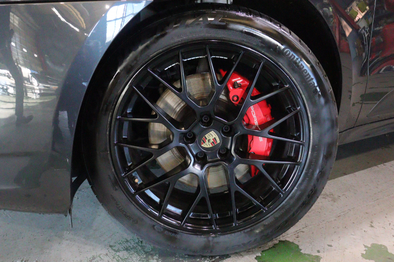 ポルシェ マカン GTS 洗練されたスポーツSUVをあなたの毎日に