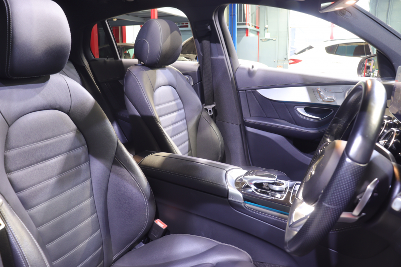 メルセデスベンツ GLCクーペ GLC220d 4MATIC 上質装備充実の一台