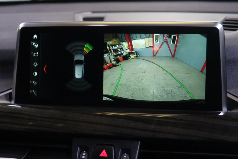 BMW X1 xDrive18d Xライン モカレザーが映える上質コンパクトSUV