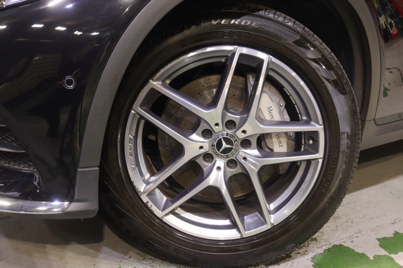 メルセデス・ベンツ GLC220d 4MATIC スポーツ 本革仕様が新入庫しました!